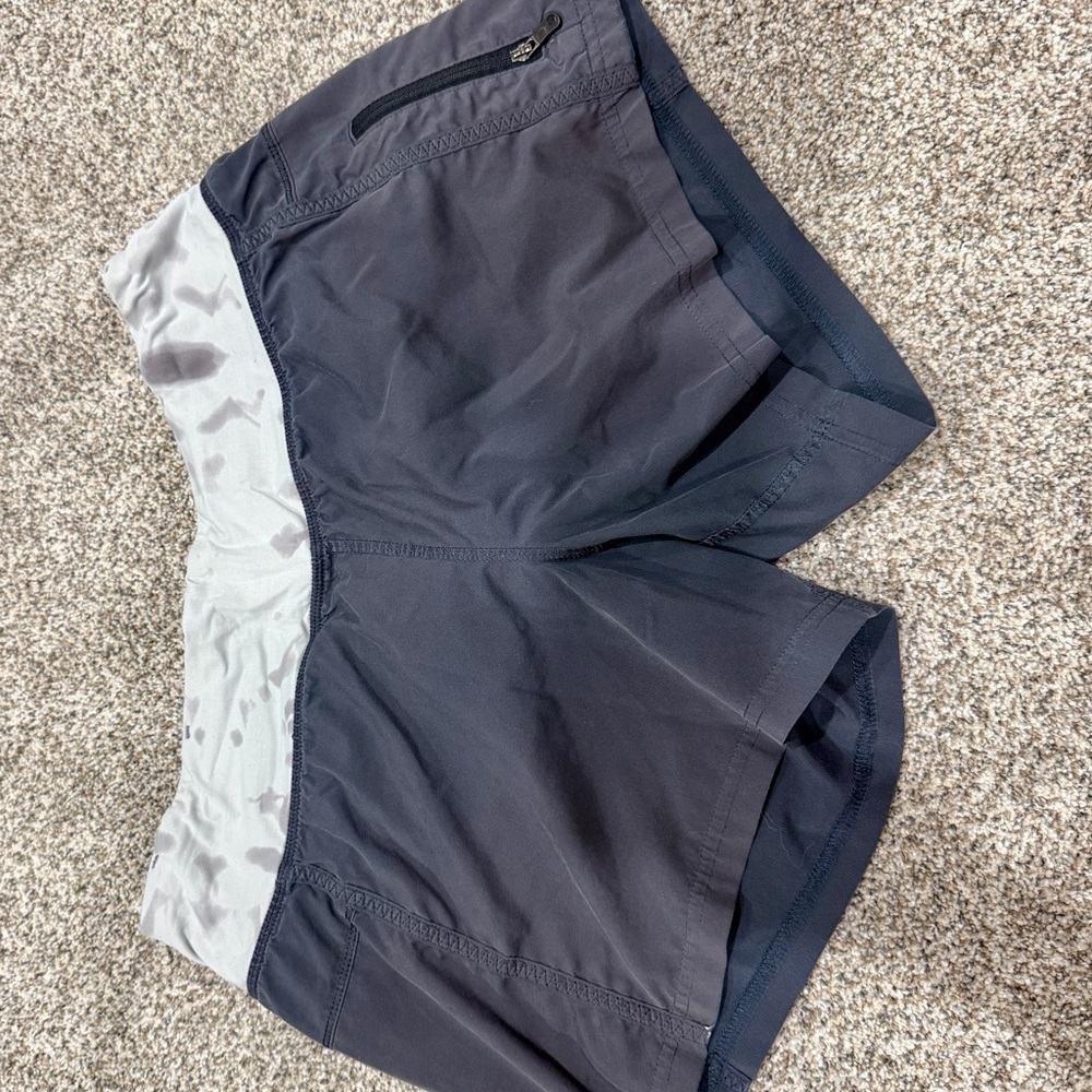 Lululemon Gray Athletic hiking  Shorts with light grey and dark grey Waistband